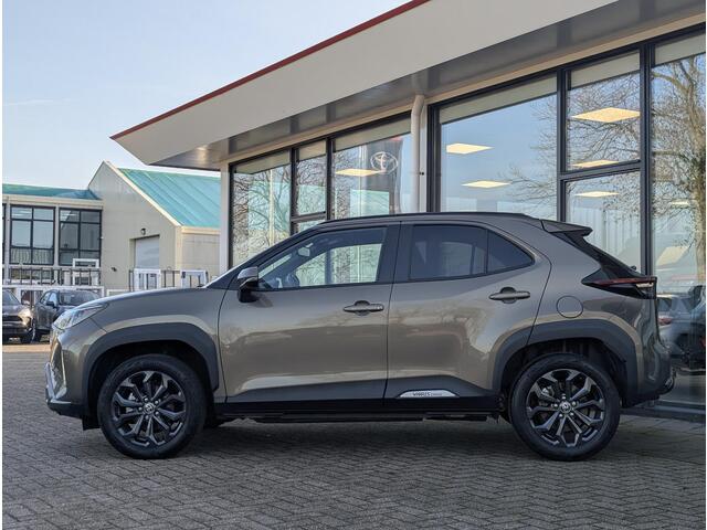Toyota YARIS Cross 1.5 Hybrid Explore | Dealer OH | Trekhaak | Stoelverwarming | Camera | Keyless | PDC V+A | Carplay/Android Auto
