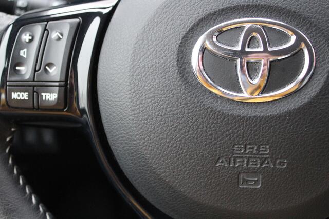 Toyota YARIS 1.5 VVT-i Aspiration | Trekhaak | Parkeer camera | Cruise control | Climate control | Toyota safety sense |