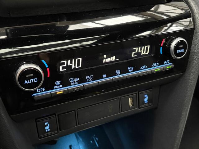 Toyota YARIS Cross 1.5 Hybrid Launch Edition Leer | Parkeersensoren