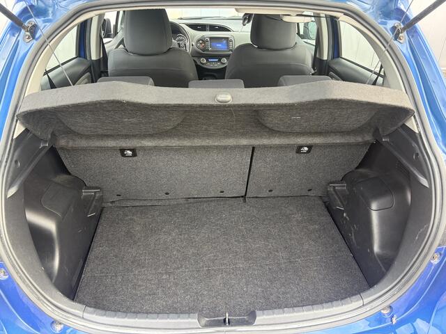 Toyota YARIS 1.5 Hybrid Active NL Auto Dealer Onderhouden Trekhaak All Seasons