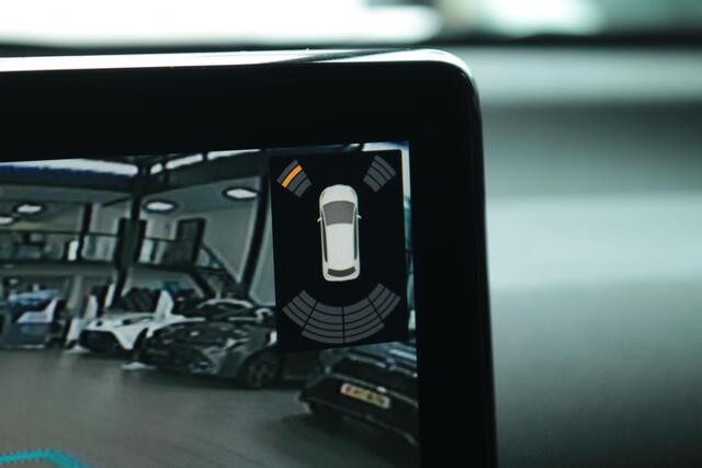 Toyota YARIS Cross 1.5 Hybrid 115 Dynamic, Comfortpack, BSM, Stoel en Stuurverwarming, Parkeersensoren.