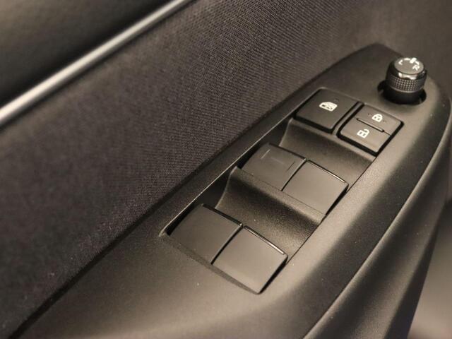 Toyota YARIS 1.5 Hybrid 115 Active ORIGINEEL NEDERLANDSE AUTO - AFKOMSTIG VAN 1E EIGENAAR - 4 X ELEKTRISCHE RAMEN - CLIMATE CONTROL - MISTLAMPEN VOOR - APPLE CARPLAY/ ANDROID AUTO - CAMERA - ARMSTEUN VOOR - ADAPTIEVE CRUISE CONTROL - 15 INCH LICHT METALEN VELGEN