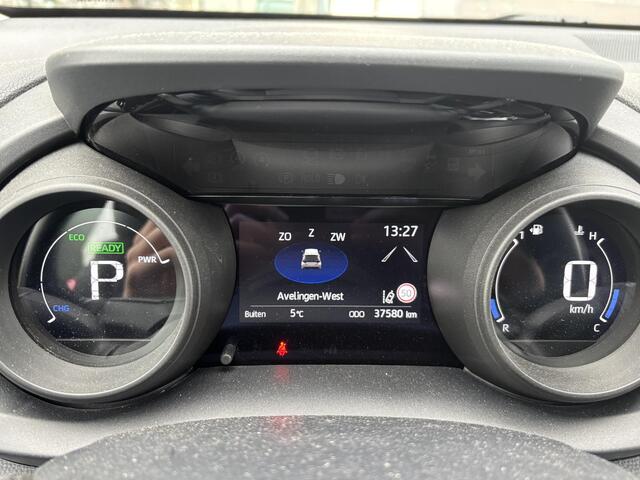 Toyota YARIS 1.5 Hybrid Dynamic | Apple Carplay/Android Auto | Trekhaak afneembaar | Camera | 1ste eigenaar en 100% onderhouden | Toyota garantie tot 2034!