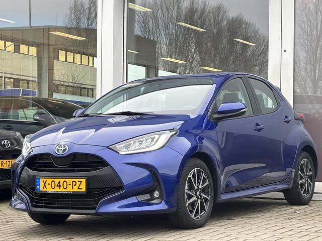 Toyota YARIS 1.5 Hybrid Dynamic | Apple Carplay/Android Auto | Trekhaak afneembaar | Camera | 1ste eigenaar en 100% onderhouden | Toyota garantie tot 2034!