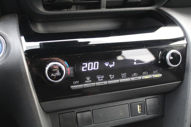 Toyota YARIS Cross 1.5 Hybrid First Edition | Rijklaar | Trekhaak | Apple/Android | Navi | Keyless | LED | Adap.cruise | Camera | Dealer onderhouden | NL-auto