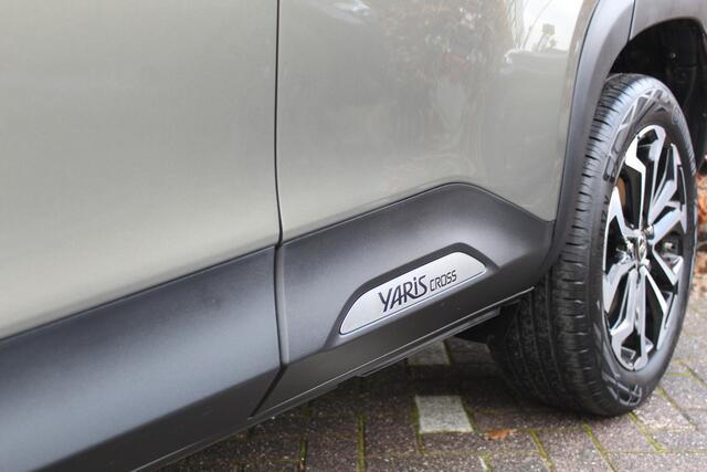 Toyota YARIS Cross 1.5 Hybrid First Edition | Rijklaar | Trekhaak | Apple/Android | Navi | Keyless | LED | Adap.cruise | Camera | Dealer onderhouden | NL-auto