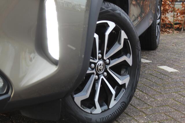 Toyota YARIS Cross 1.5 Hybrid 115 Dynamic Plus | Rijklaar | Stoel/-stuurverw. | Apple/Android | Navi | Keyless | LED | Camera | Adap.cruise | Clima