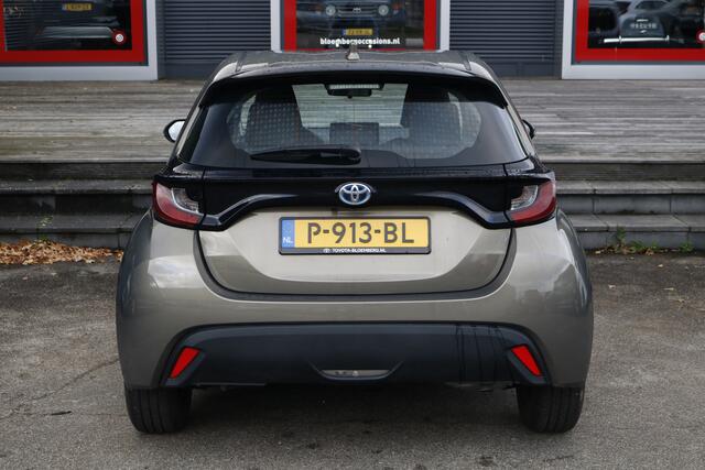 Toyota YARIS 1.5 Hybrid Active | CarPlay| ACC | Achteruitrijcamera | Gereserveerd Seppie T/M 22e