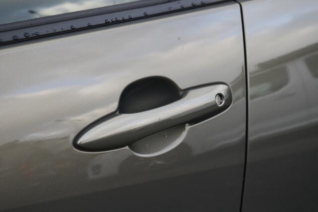 Toyota YARIS 1.5 Hybrid Active | CarPlay| ACC | Achteruitrijcamera | Gereserveerd Seppie T/M 22e