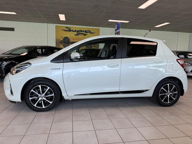 Toyota YARIS 1.5 Hybrid Design Sport