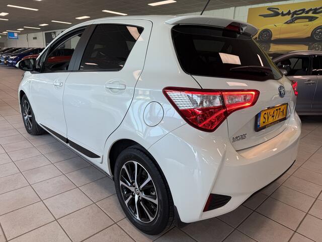 Toyota YARIS 1.5 Hybrid Design Sport