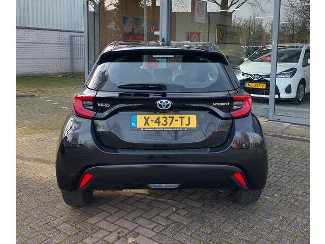 Toyota YARIS 1.5 Hybrid Business Plus