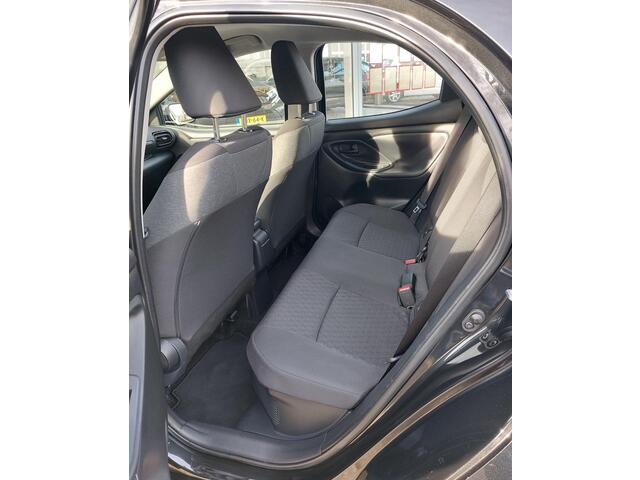 Toyota YARIS 1.5 Hybrid Business Plus