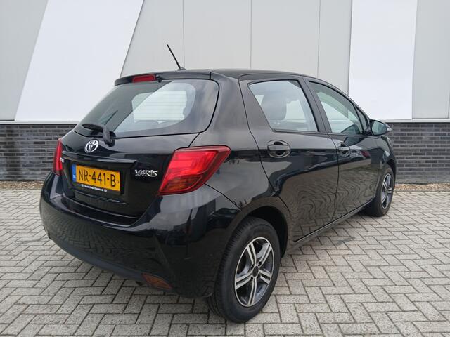 Toyota YARIS 1.0 VVT-i Trend | 5 deurs | Navi | Climate-control | LM velgen |