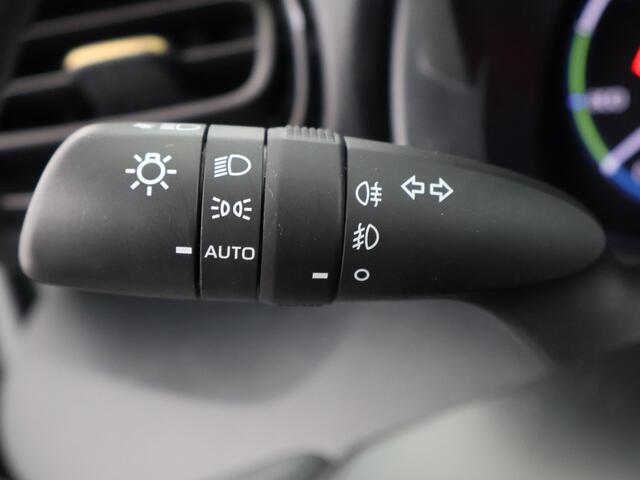 Toyota YARIS Cross 1.5 Hybrid Adventure | Parkeerhulp v/a | Climate control | Adaptive cruise control |