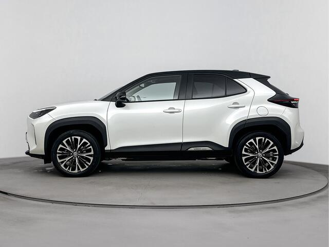 Toyota YARIS Cross 1.5 Hybrid Executive | Trekhaak | Dodehoek assistent | Full map navigatie |