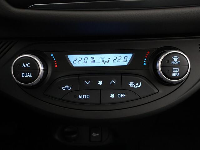 Toyota YARIS 1.5 HYBRID ACTIVE AUTOMAAT GARANTIE 8-2030! 100% ONDERHOUDEN . CAMERA . CRUISE CONTROL . ELEKTRISCHE RAMEN VOOR