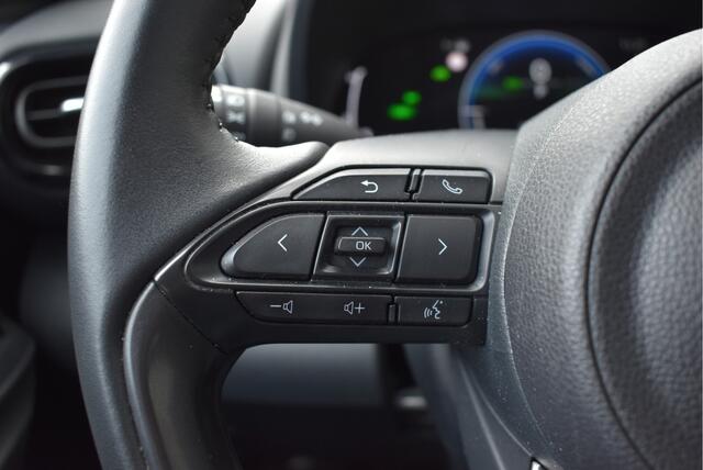 Toyota YARIS Cross 1.5 Hybrid 115 Active Virtual cockpit, Adaptive cruise, Camera, Carplay, DAB