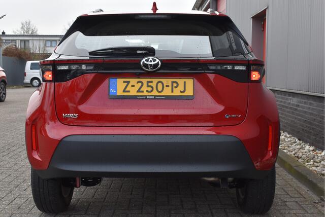 Toyota YARIS Cross 1.5 Hybrid 115 Active Virtual cockpit, Adaptive cruise, Camera, Carplay, DAB