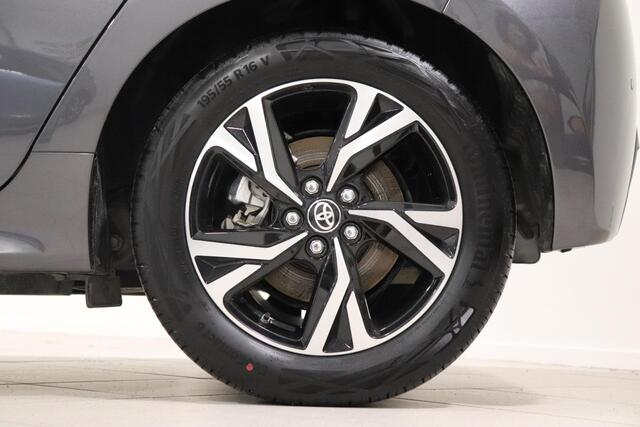 Toyota YARIS 1.5 Hybrid 115 Dynamic, Comfort Pakket, Stuurverwarming, Parkeersensoren, BSM, Camera