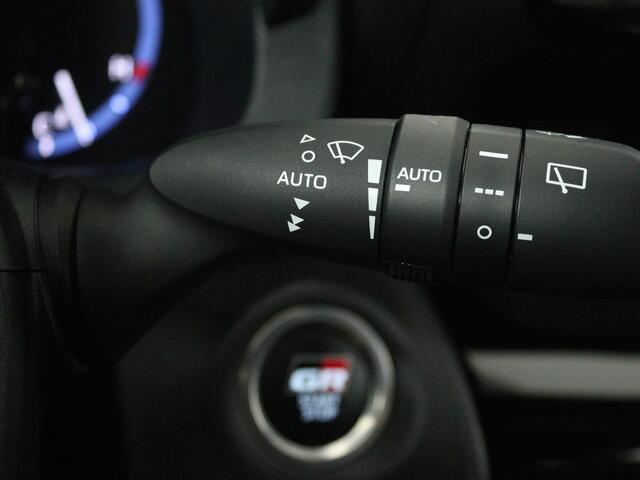 Toyota YARIS Cross 1.5 Hybrid GR Sport | Apple Carplay / Android Auto |