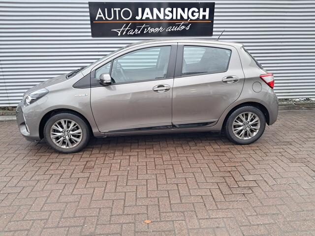 Toyota YARIS 1.5 Hybrid Aspiration Automaat | Clima | Camera | Navigatie | LM Velgen | Set winterwielen | RIJKLAARPRIJS INCL 12 MAANDEN GARANTIE EN BEURT