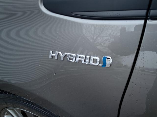 Toyota YARIS 1.5 Hybrid Aspiration Automaat | Clima | Camera | Navigatie | LM Velgen | Set winterwielen | RIJKLAARPRIJS INCL 12 MAANDEN GARANTIE EN BEURT