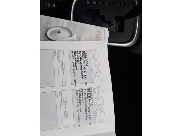 Toyota YARIS 1.5 Hybrid Aspiration Automaat | Clima | Camera | Navigatie | LM Velgen | Set winterwielen | RIJKLAARPRIJS INCL 12 MAANDEN GARANTIE EN BEURT