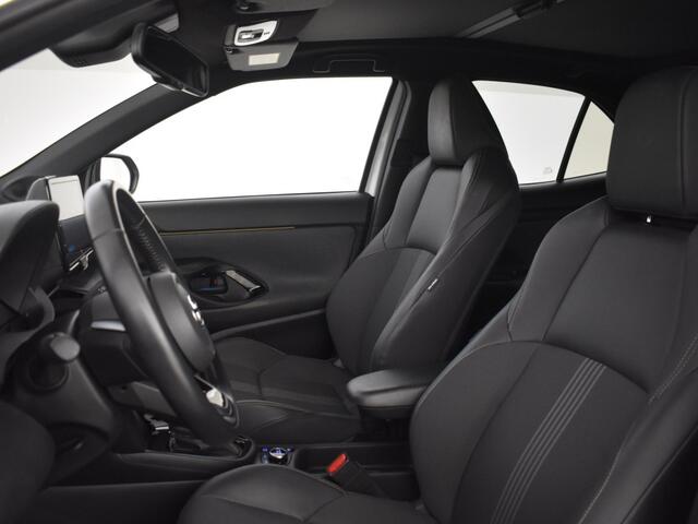 Toyota YARIS Cross 1.5 Hybrid AWD Adventure Full Options!!