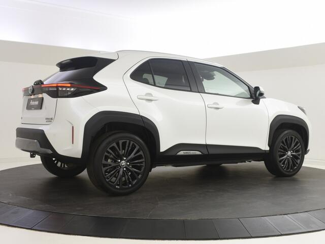 Toyota YARIS Cross 1.5 Hybrid AWD Adventure Full Options!!