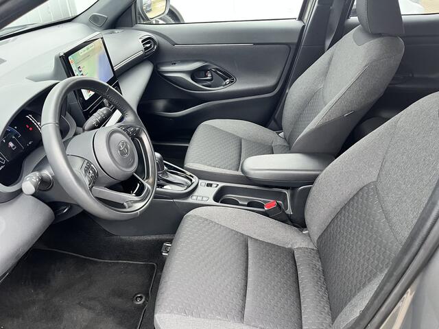 Toyota YARIS Cross 1.5 Hybrid 115 First Edition Nieuw Model Stoel stuurverwarming PDC Apple Carplay Android auto