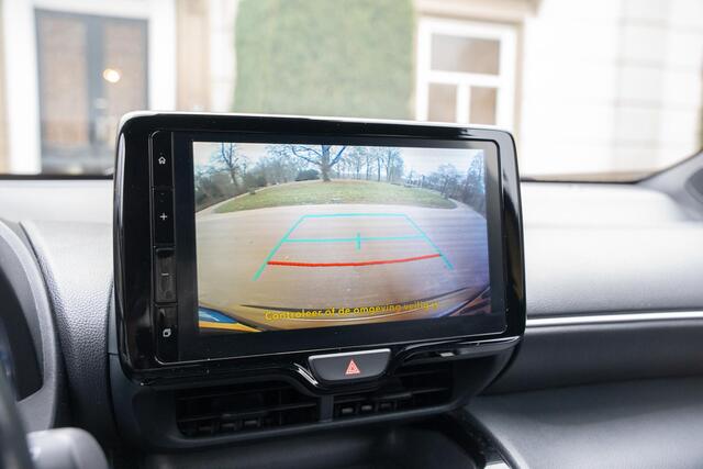 Toyota YARIS Cross 1.5 Hybrid Dynamic ADAPTIVE | CAMERA | CARPLAY | STUURVERW| NIEUWSTAAT