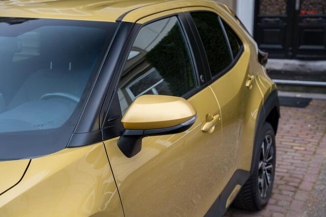 Toyota YARIS Cross 1.5 Hybrid Dynamic ADAPTIVE | CAMERA | CARPLAY | STUURVERW| NIEUWSTAAT