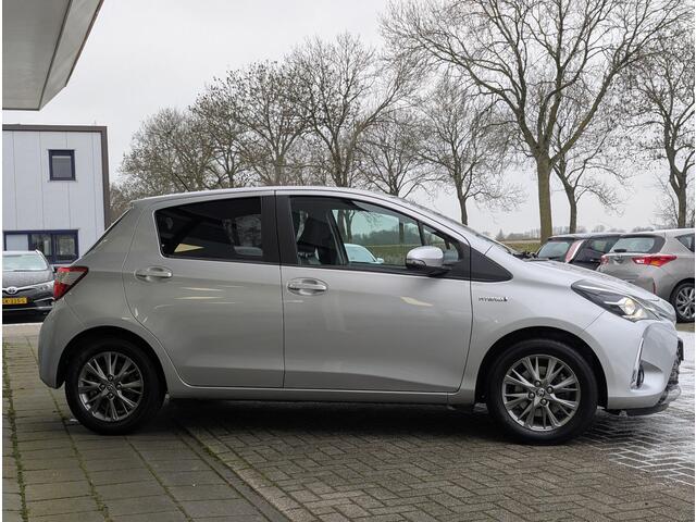 Toyota YARIS 1.5 Hybrid Dynamic | 1e eigenaar | Dealer OH | Trekhaak | Cruise control | Carplay | Keyless | Camera
