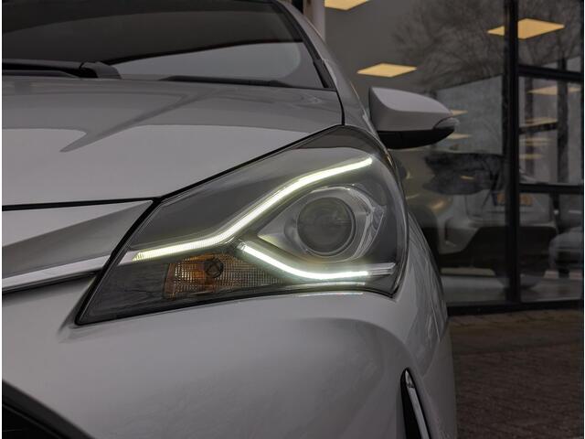 Toyota YARIS 1.5 Hybrid Dynamic | 1e eigenaar | Dealer OH | Trekhaak | Cruise control | Carplay | Keyless | Camera