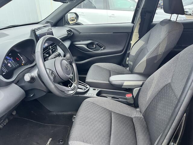 Toyota YARIS Cross 1.5 Hybrid 115 Dynamic Limited Parkeersensoren Stoel Stuur Verwarming PDC