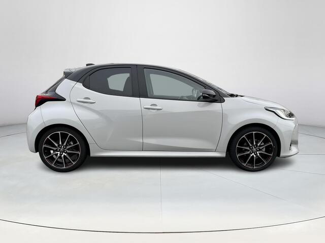 Toyota YARIS 1.5 Hybrid GR Sport | JBL Premium audio | Parkeersensoren | Head up display | Stoelverwarming | Navigatie |