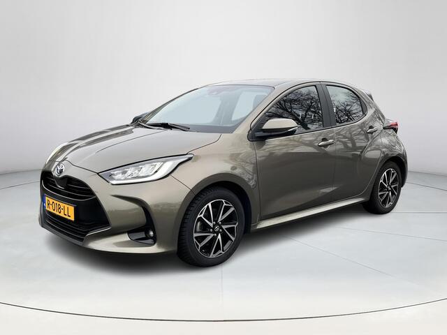 Toyota YARIS 1.5 Hybrid Dynamic | Navigatie | Licht metalen velgen | LED koplampen | Keyless entry |