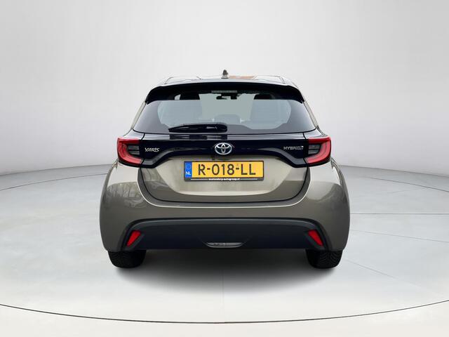Toyota YARIS 1.5 Hybrid Dynamic | Navigatie | Licht metalen velgen | LED koplampen | Keyless entry |