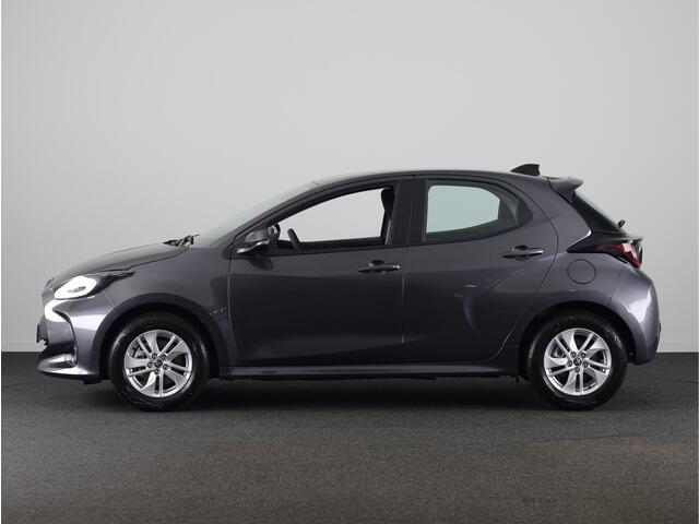 Toyota YARIS 1.5 Hybrid 115 Active *NIEUW* | Snel leverbaar & meerdere kleuren beschikbaar | Metallic lak |