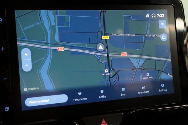 Toyota YARIS Cross 1.5 Hybrid Team D | NAVI | CAMERA + PDC | VRUIT/STUUR/STOELVERW | ADAP CRUISE | LANE-ASSIST / WARNING |