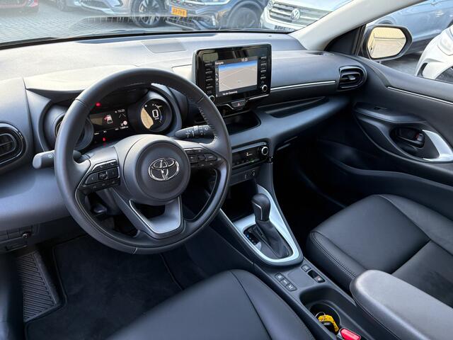Toyota YARIS 1.5 Hybrid Business Plus | Navi | Keyless | Leder | Stoelverwarming | Prijs Rijklaar!!