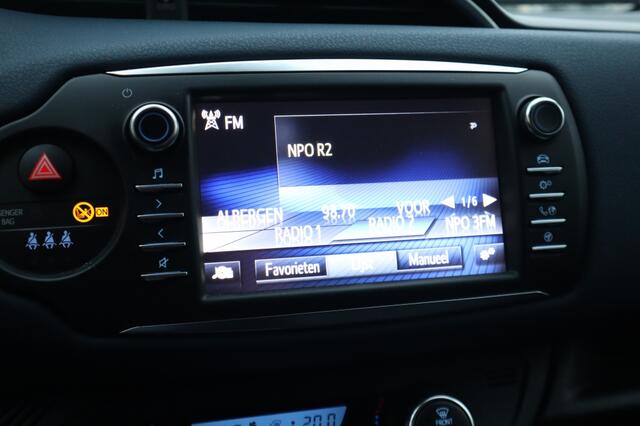 Toyota YARIS 1.5 Hybrid Bi-Tone Camera | Cruise | Keyless