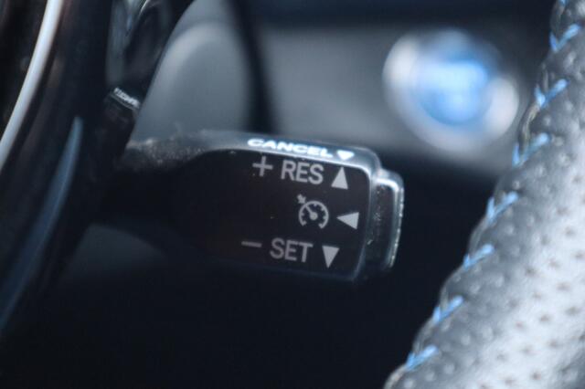 Toyota YARIS 1.5 Hybrid Bi-Tone Camera | Cruise | Keyless