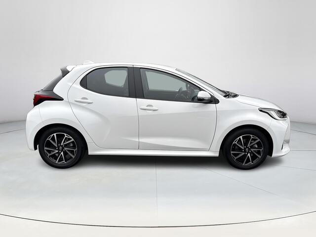 Toyota YARIS 1.5 Hybrid Dynamic | Navigatie | Apple CarPlay/Android auto | Head-up display | Parkeersensoren voor en achter