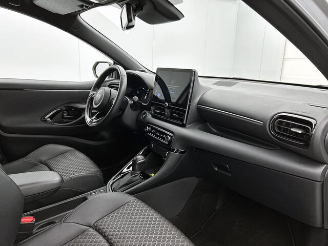 Toyota YARIS 1.5 Hybrid 130 Executive | Stoel- en stuurwielverwarming | Dodehoek detectors |