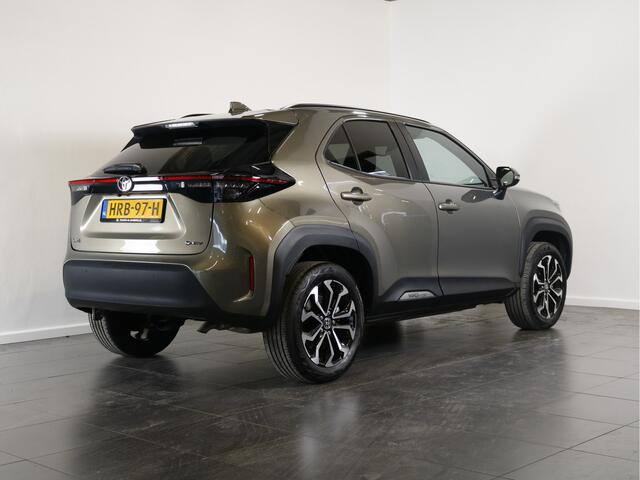 Toyota YARIS Cross 1.5 Hybrid 115 First Edition | Stuur / Stoelverwarming | Dode-hoek detectie |
