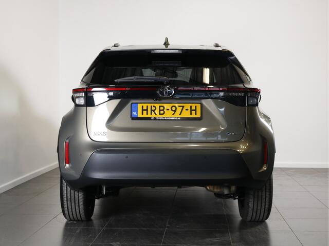 Toyota YARIS Cross 1.5 Hybrid 115 First Edition | Stuur / Stoelverwarming | Dode-hoek detectie |