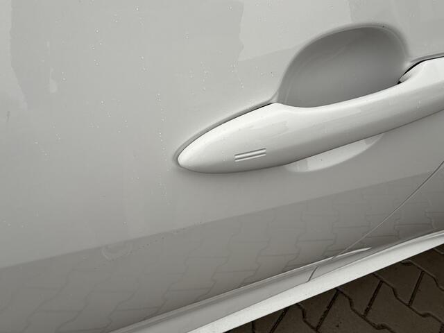 Toyota YARIS 1.5 Hybrid Dynamic | Trekhaak | Led | Keyless | Carplay