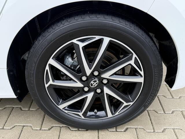 Toyota YARIS 1.5 Hybrid Dynamic | Trekhaak | Led | Keyless | Carplay